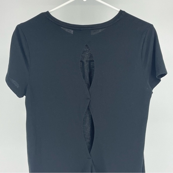 VICTORIA’S SECRET SPORT WOMEN’S BLACK TIE BACK ATHLETIC T-SHIRT SMALL - Picture 4 of 9